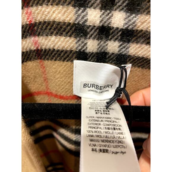 Burberry Reversible Check Wool Cape ONE SIZE - Picture 7 of 8